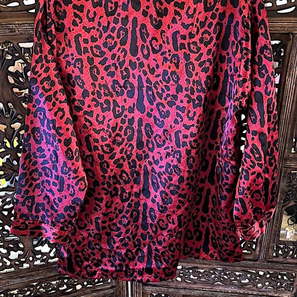 FASHION RED AND BLACK LEOPARD ANIMAL PRINT BUTTONDOWN LONG SLEEVE PAJAMA TOP MED - Picture 4 of 4
